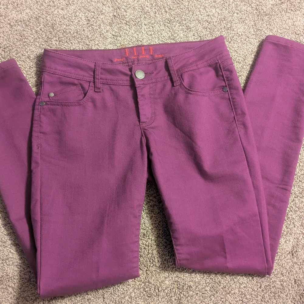 Elegant Women's Purple Skinny Jeans